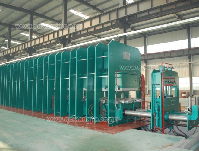 鋼絲繩輸送帶生產(chǎn)線