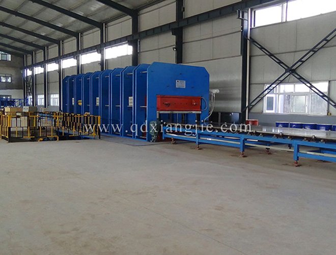 胎面框式硫化機(jī)