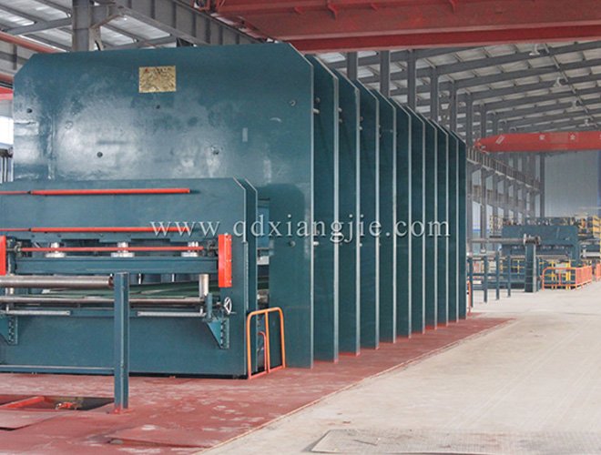 XLB-2600x12600框式平板硫化機(jī)