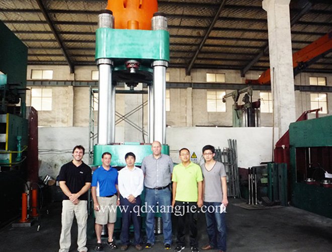 出口加拿大下壓式硫化機