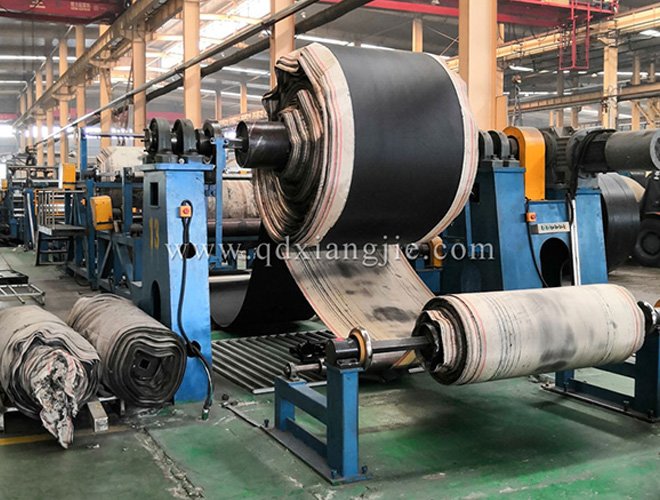 DCS(X)-1800成型機(jī)