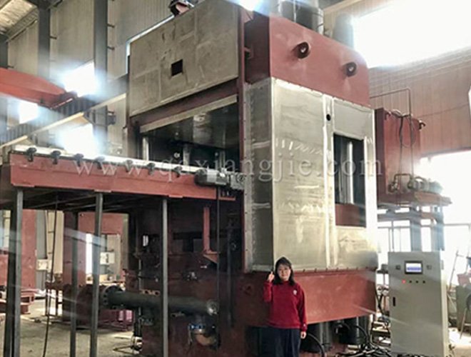 XLB-3000*3000/3000T 四缸橋梁支座硫化機