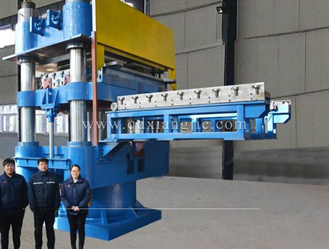 XLB-2500x2500-3000T支座硫化機