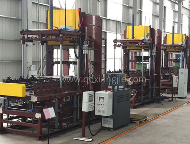 XLB-1250*1250/750T實心胎硫化機