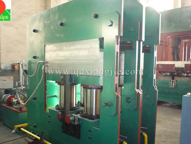 鄂式平板硫化機